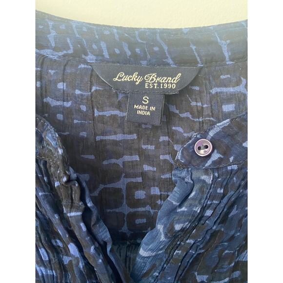 LUCKY BRAND PLEATED PRINT TOP BLUE/MULTI SEMI-SHEER SIZE SMALL - Picture 9 of 9